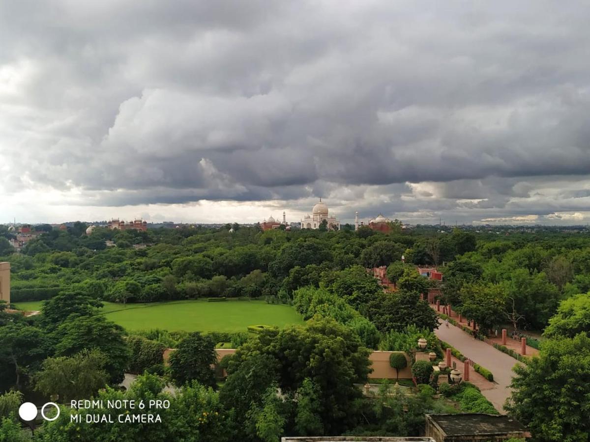 Hotel Taj Plaza, Vip Road, Agra Agra  Exterior photo