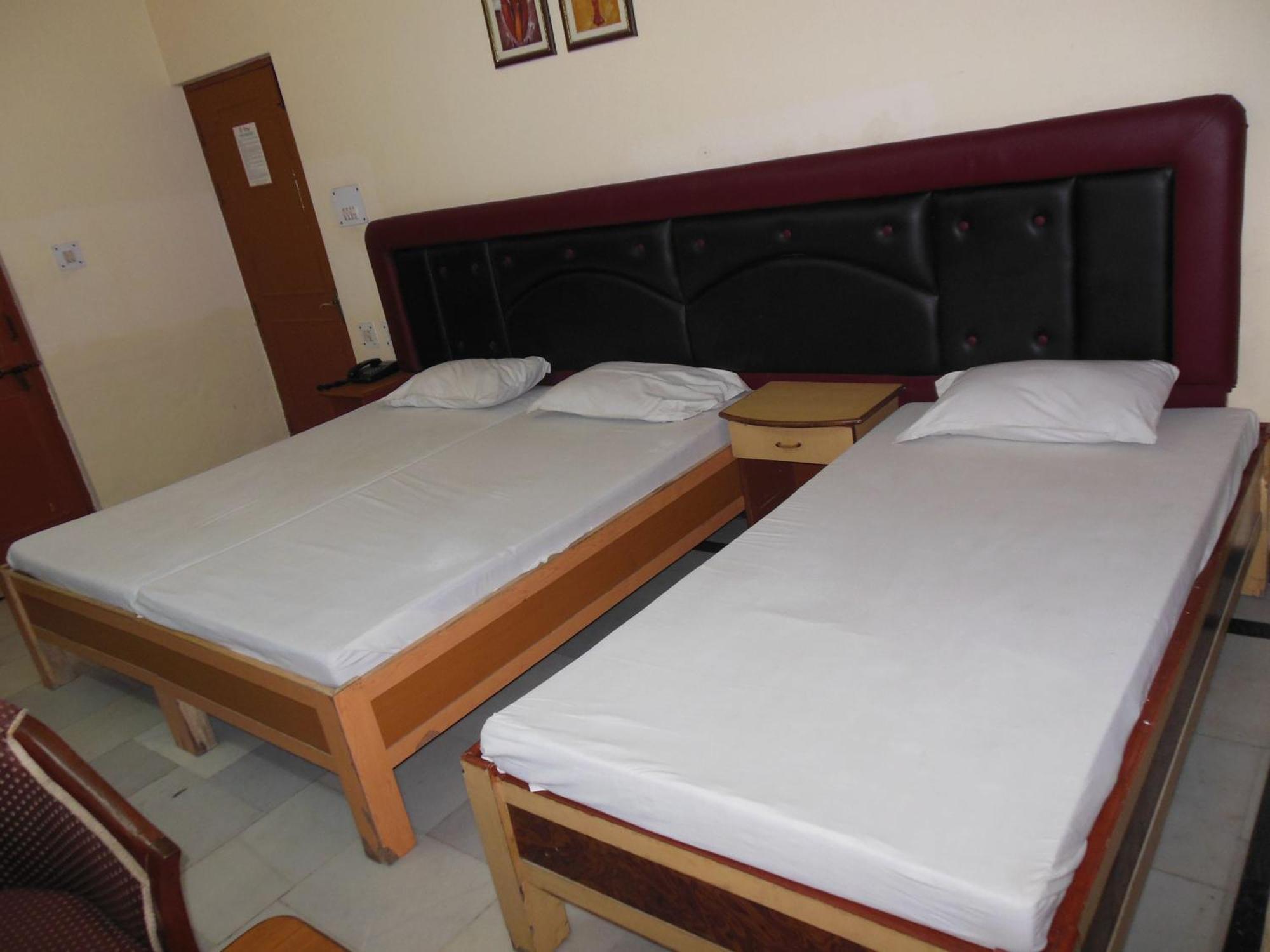 Hotel Taj Plaza, Vip Road, Agra Agra  Exterior photo