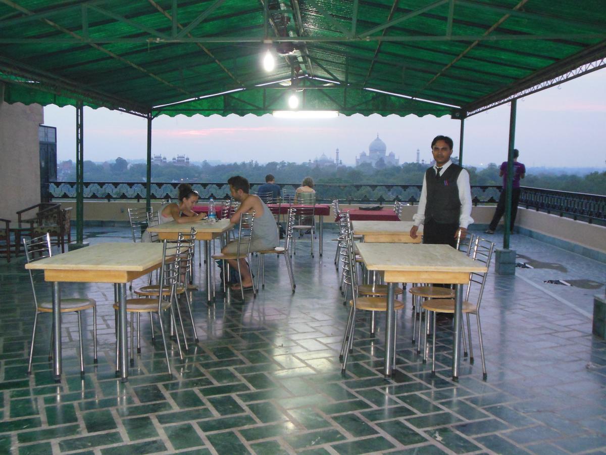 Hotel Taj Plaza, Vip Road, Agra Agra  Exterior photo